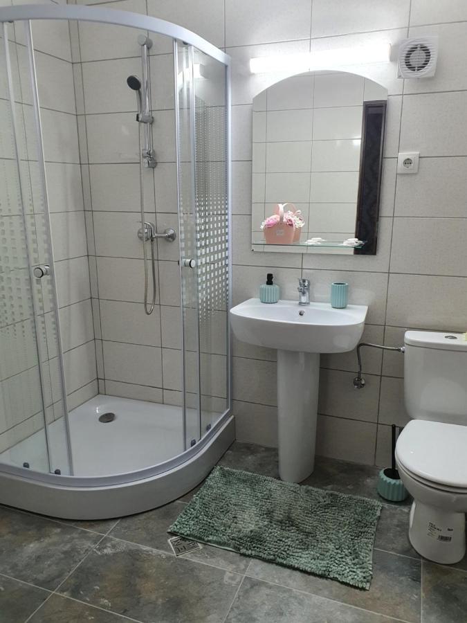 Bon Ton Residence โดรเบตา-ตูร์นู เซเวริน ภายนอก รูปภาพ